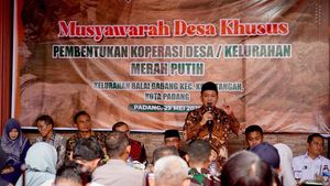 Momen Wamenkop Ferry Pantau Musdesus Kopdes Merah Putih di Padang