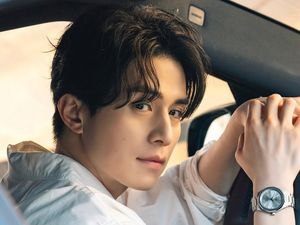 Video Lee Dong Wook Dikuntit Sasaeng Sampai ke Rumahnya Video Lee Dong Wook Dikuntit Sasaeng Sampai ke Rumahnya