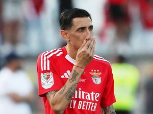 Usai 18 Tahun Merantau, Di Maria Pulang Kampung ke Rosario Usai 18 Tahun Merantau, Di Maria Pulang Kampung ke Rosario