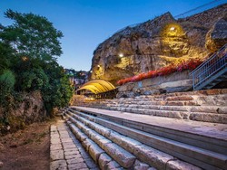 Ledakan Pipa Limbah Bawah Tanah Singkap Kolam Siloam dan Jejak Yesus