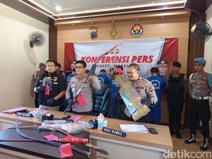 Pelajar Magelang Ditangkap Usai Beli Corbek 1,5 Meter untuk Tawuran Pelajar Magelang Ditangkap Usai Beli Corbek 1,5 Meter untuk Tawuran