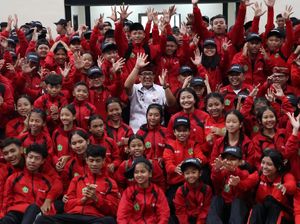 Sanjaya Lepas Kontingen Tabanan yang Akan Berlaga di Porjar Bali 2025 Sanjaya Lepas Kontingen Tabanan yang Akan Berlaga di Porjar Bali 2025
