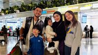 Dian Ayu Berangkat Haji dengan Omesh, Penuh Haru Tinggalkan 3 Anak