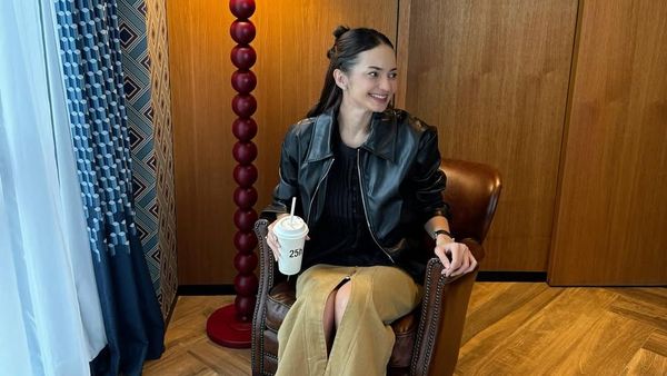 Enzy Storia Update Kaki Cedera, Netizen Malah Salfok