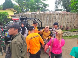 11 Pendaki Tersesat di Gunung Arjuno Dievakuasi, Begini Kondisinya 11 Pendaki Tersesat di Gunung Arjuno Dievakuasi, Begini Kondisinya