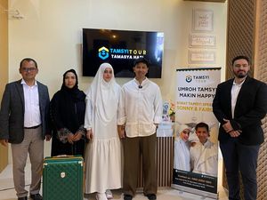 Fairuz A Rafiq dan Sonny Septian Rayakan Ulang Tahun Pernikahan Sambil Umroh Fairuz A Rafiq dan Sonny Septian Rayakan Ulang Tahun Pernikahan Sambil Umroh