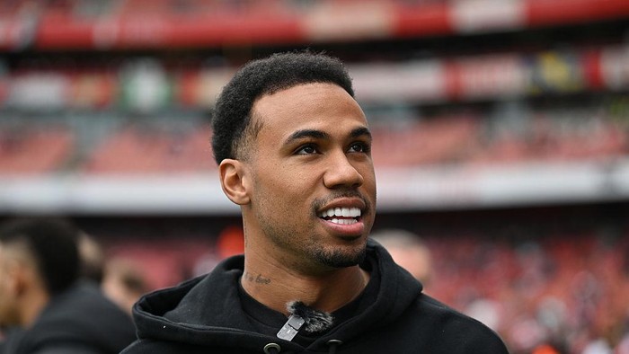 LONDON, ENGLAND - MAY 18: Gabriel of Arsenal looks on, as his teammates warm up, while he is out with a injury during the Premier League match between Arsenal FC and Newcastle United FC at Emirates Stadium on May 18, 2025 in London, England. (Photo by Stuart MacFarlane/Arsenal FC via Getty Images)