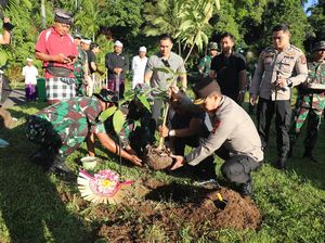 Kapolda Bali Ikut Tanam Pohon di Peringatan Hari Bakti ke-68 Kodam Udayana