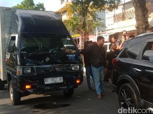 Duerr! 5 Mobil Kecelakaan Beruntun di Jalan Veteran Klaten Duerr! 5 Mobil Kecelakaan Beruntun di Jalan Veteran Klaten