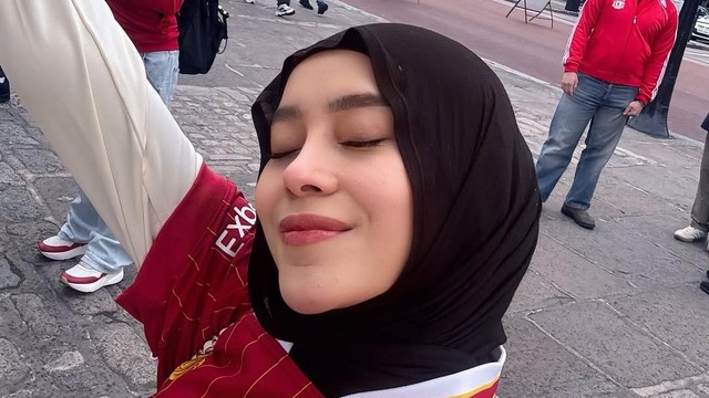 Berita Seputar Selebriti Insertlive Terkini : Dituding Yoni Dores Tak Kooperatif soal Hak Cipta Lagu, Lesti Kejora Buka Suara