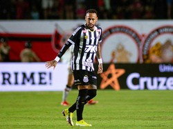 Neymar Main dengan Satu Kaki