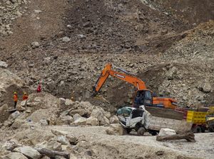 Badan Geologi: Tambang Gunung Kuda Ada di Zona Rawan Pergerakan Tanah! Badan Geologi: Tambang Gunung Kuda Ada di Zona Rawan Pergerakan Tanah!