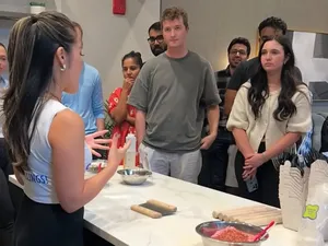 Gegara Bisnis Dumpling Wanita Ini Raih Omzet Rp 164 Juta per Jam Gegara Bisnis Dumpling Wanita Ini Raih Omzet Rp 164 Juta per Jam