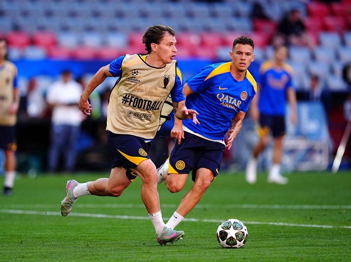 Inter Milan's Nicolo Barella (left) during a training session at the Allianz Arena, Munich, ahead of the UEFA Champions League final on Saturday. Picture date: Friday May 30, 2025. (Photo by Mike Egerton/PA Images via Getty Images)