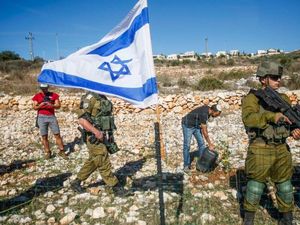 Seruan Caplok Tepi Barat dari Menteri Israel Tuai Kecaman Seruan Caplok Tepi Barat dari Menteri Israel Tuai Kecaman
