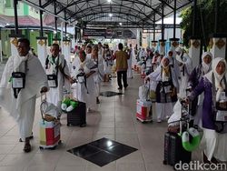 Pengakuan Biro Haji Semarang Tekor gegara Visa Furoda Disetop