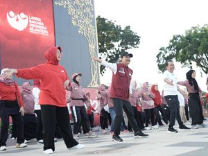 Peringatan HLUN 2025 di Jember, 4.000 Lansia Senam Massal Peringatan HLUN 2025 di Jember, 4.000 Lansia Senam Massal