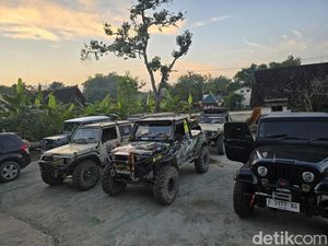 Serunya Komunitas Jeep Jelajahi Wisata Alam di Bojonegoro Serunya Komunitas Jeep Jelajahi Wisata Alam di Bojonegoro