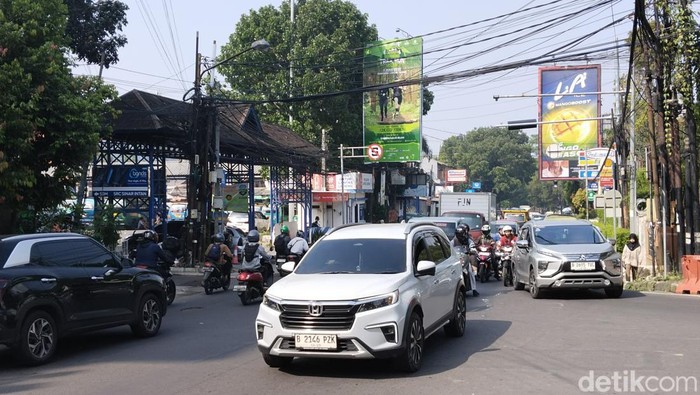 Lalu lintas di Bandung arah Lembang pada Sabtu (31/5/2025). Lalu lintas di Bandung arah Lembang pada Sabtu (31/5/2025).