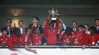 MU berhasil mengangkat trofi pramusim di Asia. Pasukan Ruben Amorim ini sebelumnya kalah 0-1 melawan ASEAN All Stars. (Foto: Getty Images/Eurasia Sport Images)
