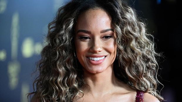 Karim Benzema's girlfriend Jordan Ozuna poses upon arrival to attend the 2022 Ballon d'Or France Football award ceremony at the Theatre du Chatelet in Paris on October 17, 2022. (Photo by FRANCK FIFE / AFP)