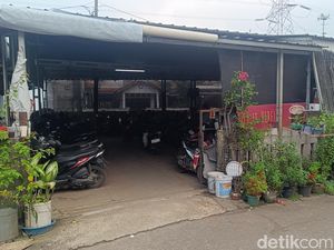 Menelusuri Pintu Belakang Rest Area KM 21B Jagorawi, Ada Parkiran Motor