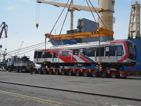 RI Kedatangan KRL Baru dari China, Ini Penampakannya