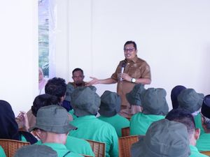 Warga Takalar Berlatih Mengolah Hasil Tangkapan Agar Bernilai Ekonomi Tinggi Warga Takalar Berlatih Mengolah Hasil Tangkapan Agar Bernilai Ekonomi Tinggi