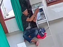 Aksi Maling Kotak Amal Terekam CCTV di Depok, Polisi Turun Tangan