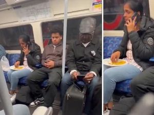 Asyik Makan dengan Tangan di Kereta, Wanita Ini Dihujat Asyik Makan dengan Tangan di Kereta, Wanita Ini Dihujat