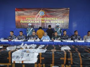 TNI AL Gagalkan Penyelundupan Bayi Lobster Senilai Rp 29 M di Merak TNI AL Gagalkan Penyelundupan Bayi Lobster Senilai Rp 29 M di Merak