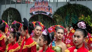 Warga Solo Gelar Kirab Bhinneka