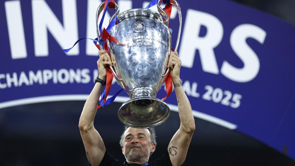 Rekor sempurna Luis Enrique di laga final: 8 laga, 8 kemenangan (REUTERS/Peter Cziborra)