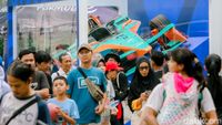 Mobil Formula E Pikat Warga di CFD