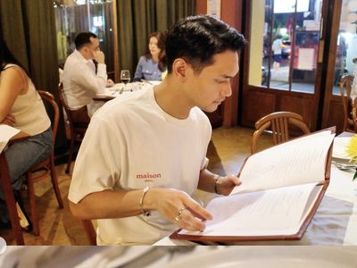 Potret Afgan Kulineran di Bangkok hingga Makan-makan Bareng Jackson Wang
