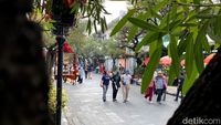 Jalan Braga dalam Bingkai Hari Ini