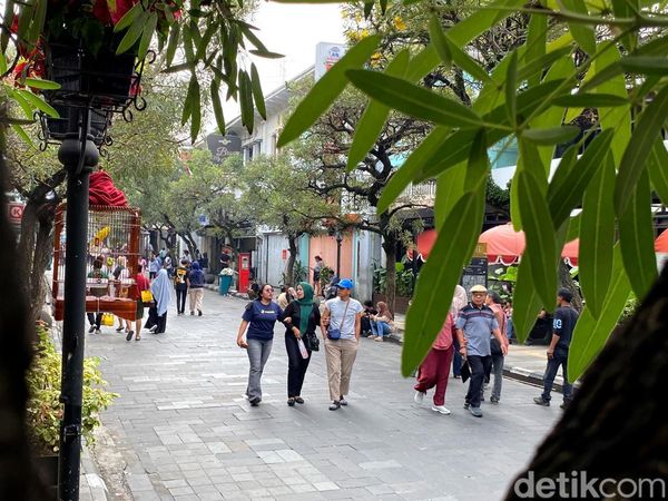 Jalan Braga dalam Bingkai Hari Ini