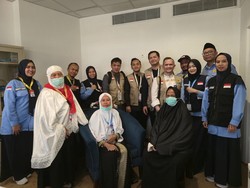 Timwas Haji DPR Temui Jemaah RI, Terima Keluhan soal Masalah Penginapan