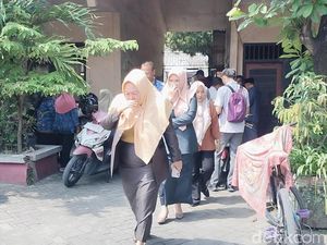 Sidak DPRD Bojonegoro di SD Sukowati Disambut Bau Busuk Pabrik Tembakau Sidak DPRD Bojonegoro di SD Sukowati Disambut Bau Busuk Pabrik Tembakau