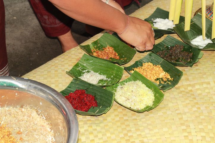 5 Fakta Lawar Plek, Hidangan Khas Bali Berbahan Sayuran dan Darah