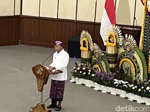 Sumarajaya Janji Tingkatkan Kinerja Setelah Ditegur Koster Sumarajaya Janji Tingkatkan Kinerja Setelah Ditegur Koster