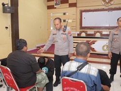 Kapolres Lamongan Bina Pemuda yang Diamankan Saat Konvoi