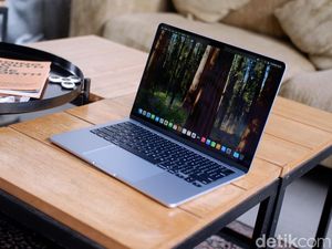 Apple Mau Bikin MacBook Murah Pakai Chip iPhone Apple Mau Bikin MacBook Murah Pakai Chip iPhone