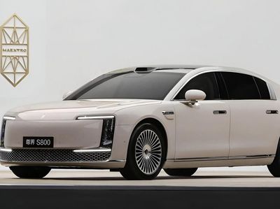 Potret Mobil Listrik Terbaru Huawei yang Siap Saingi Sedan Mewah Maybach