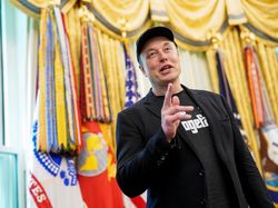 Video Bicara Timeline Elon Musk Terbangkan Starship ke Mars 2026