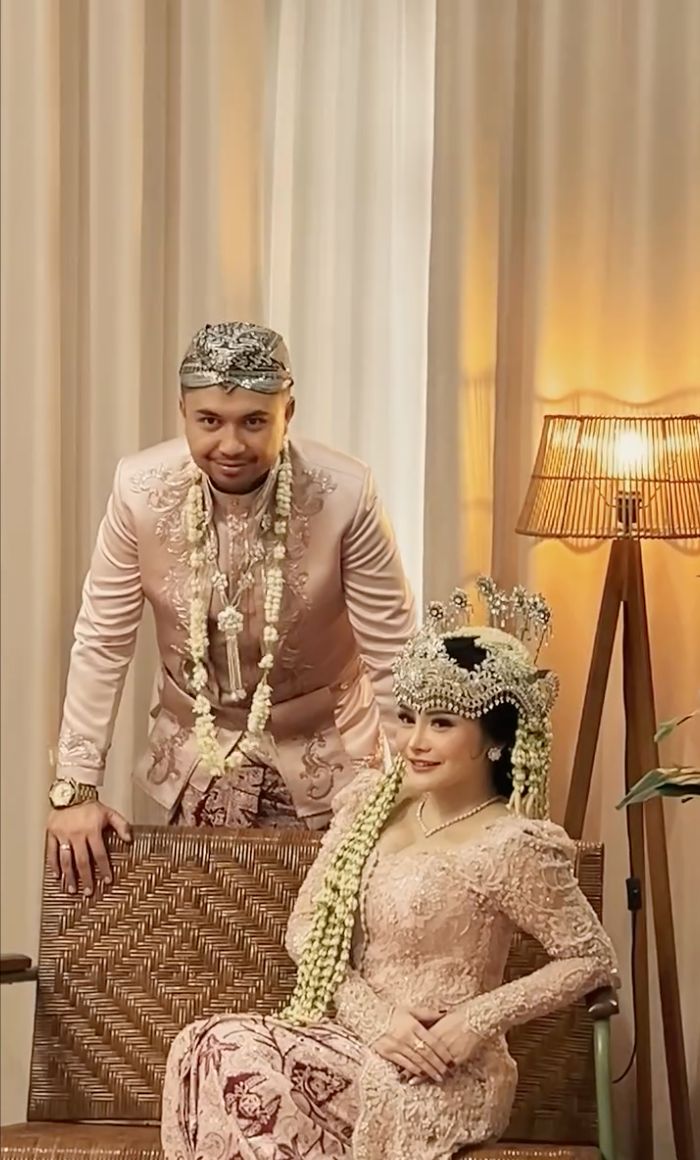 Mawar AFI dan Kevin Wazeng Mawar AFI dan Kevin Wazeng