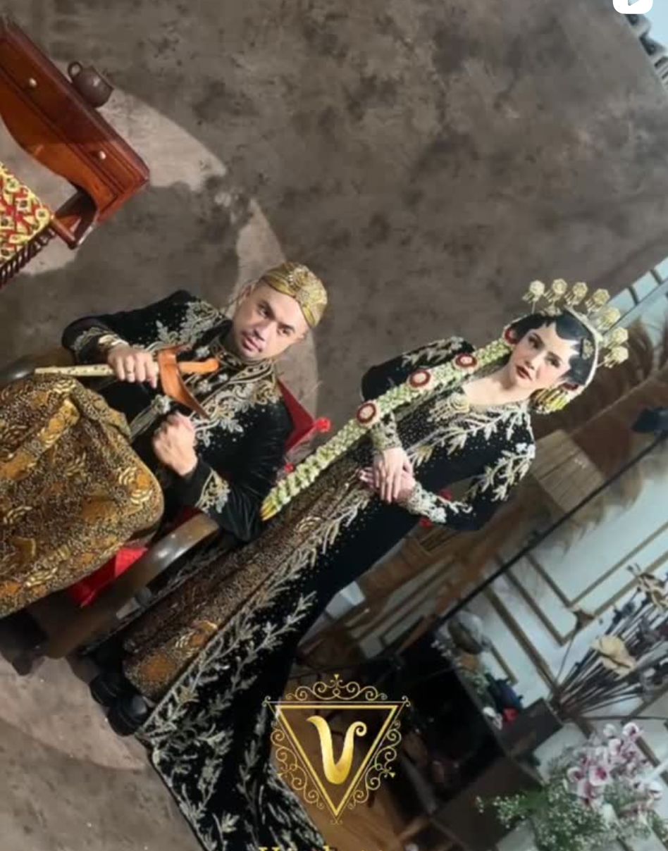 Mawar AFI dan Kevin Wazeng Mawar AFI dan Kevin Wazeng