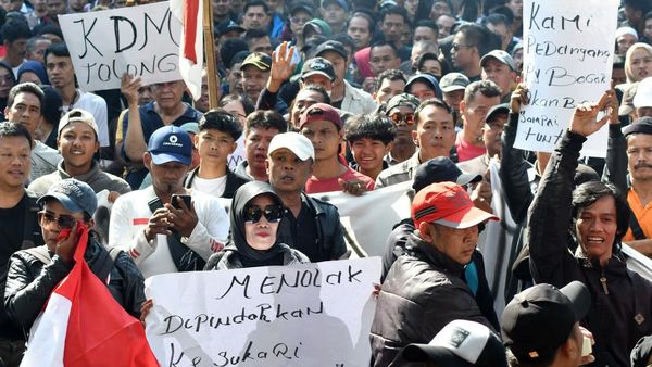 Pedagang Pasar Bogor Geruduk Balaikota, Tolak Relokasi
