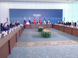 Video Ekspresi Delegasi Rusia-Ukraina Saat Perundingan Perdamaian Video Ekspresi Delegasi Rusia-Ukraina Saat Perundingan Perdamaian