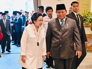 Dua Kali Perjumpaan Prabowo-Mega dalam Dua Bulan Dua Kali Perjumpaan Prabowo-Mega dalam Dua Bulan